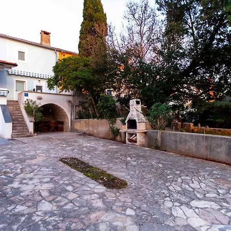 House In On The Island Of Krk Сasa de vacaciones Punat
